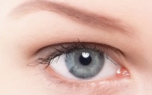 Серые глаза у человека: описание характера