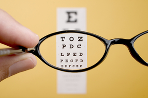 Как улучшить зрение при близорукости 
